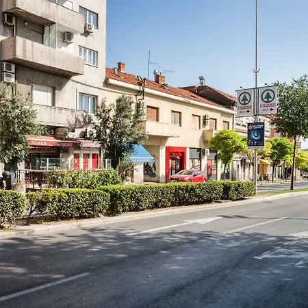 Апартаменти Chris's